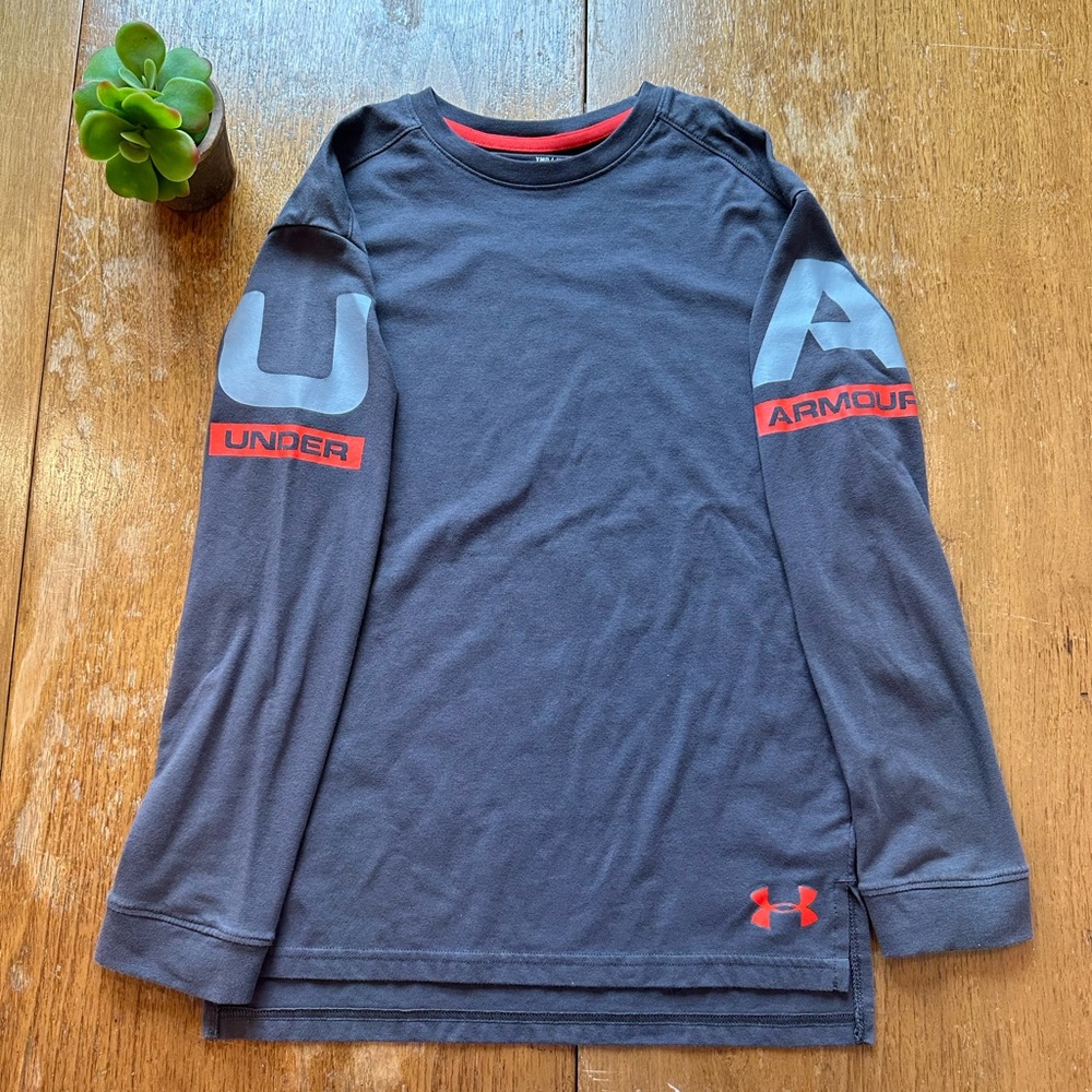 Under Armour long sleeve tee
